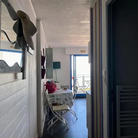 Appartement Sur La Avec Parking Privé à - Fr-1-336-127